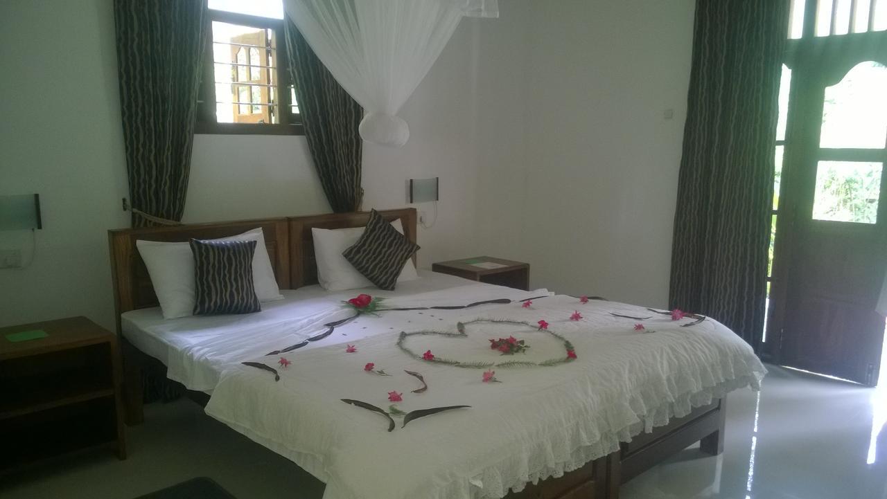 Sigiri Holiday Inn Inamaluwa Kültér fotó