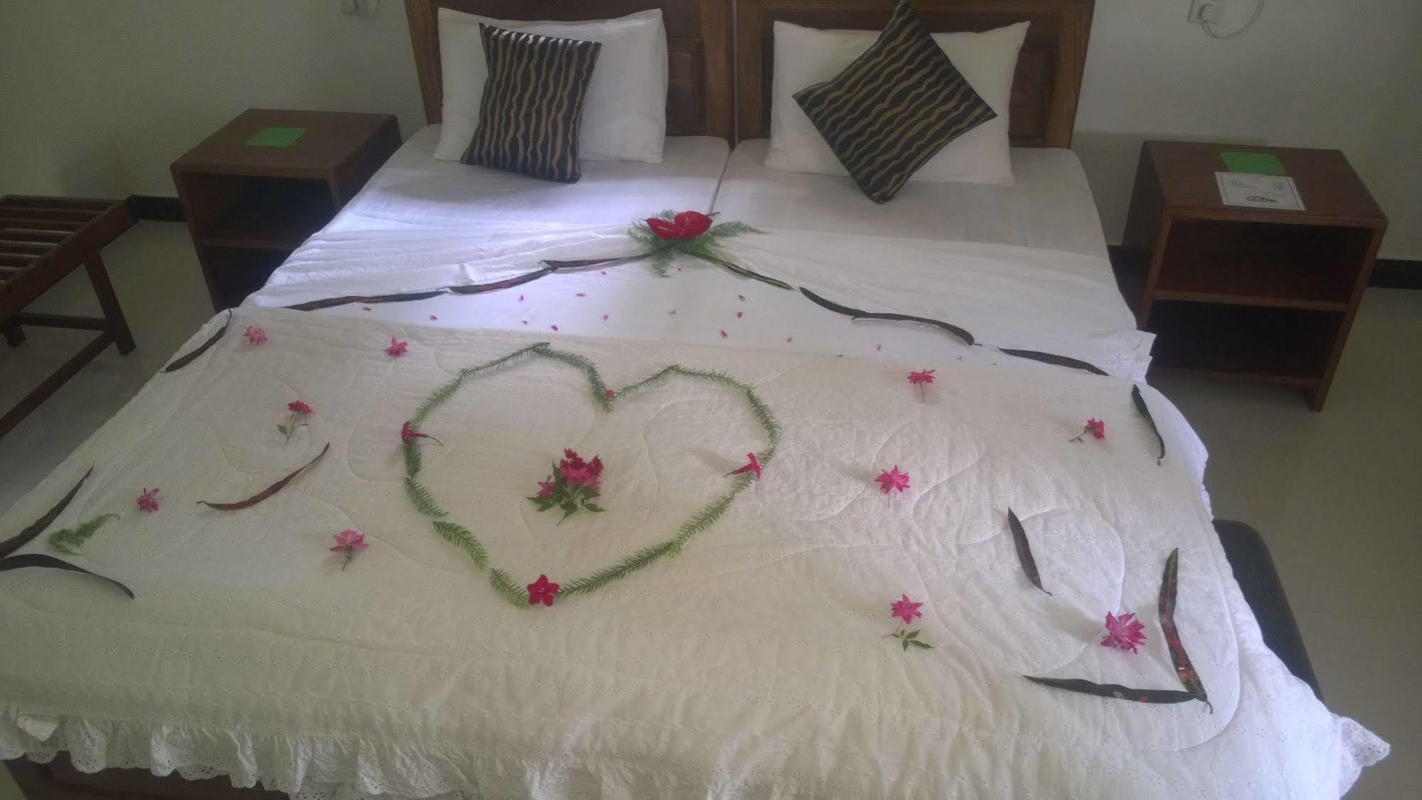 Sigiri Holiday Inn Inamaluwa Kültér fotó