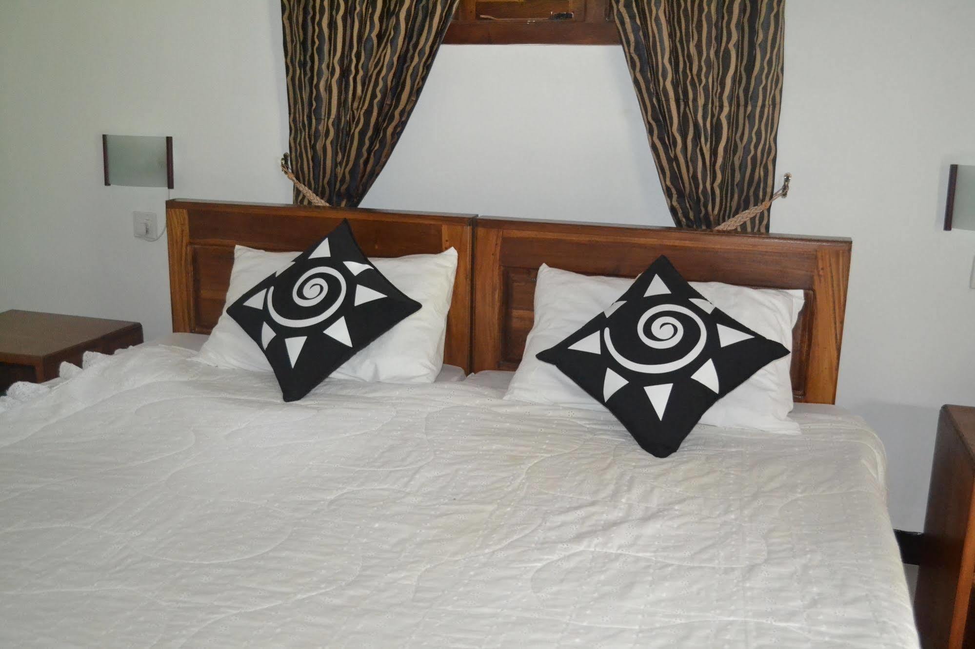 Sigiri Holiday Inn Inamaluwa Kültér fotó